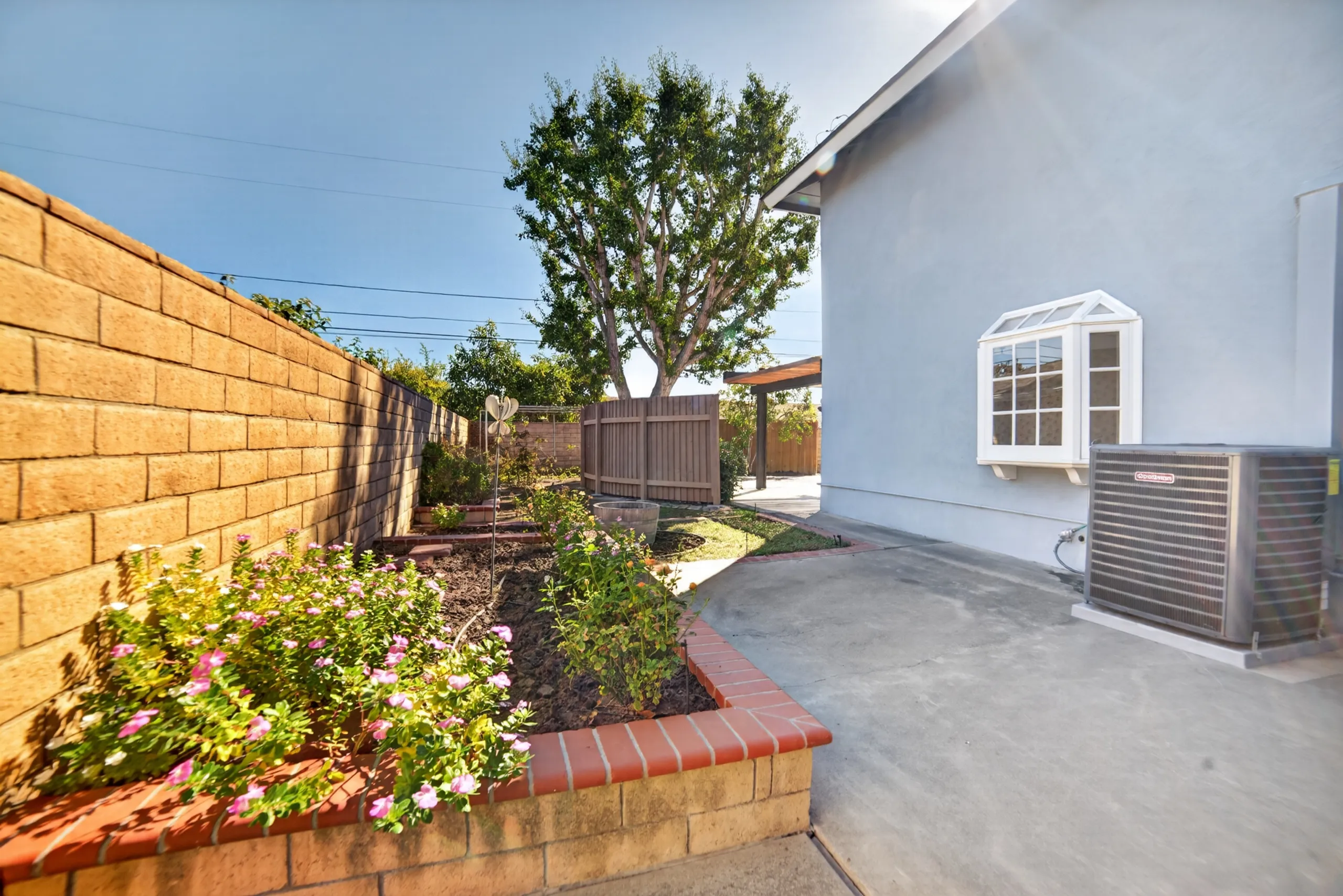 Residential listing — photo 25
