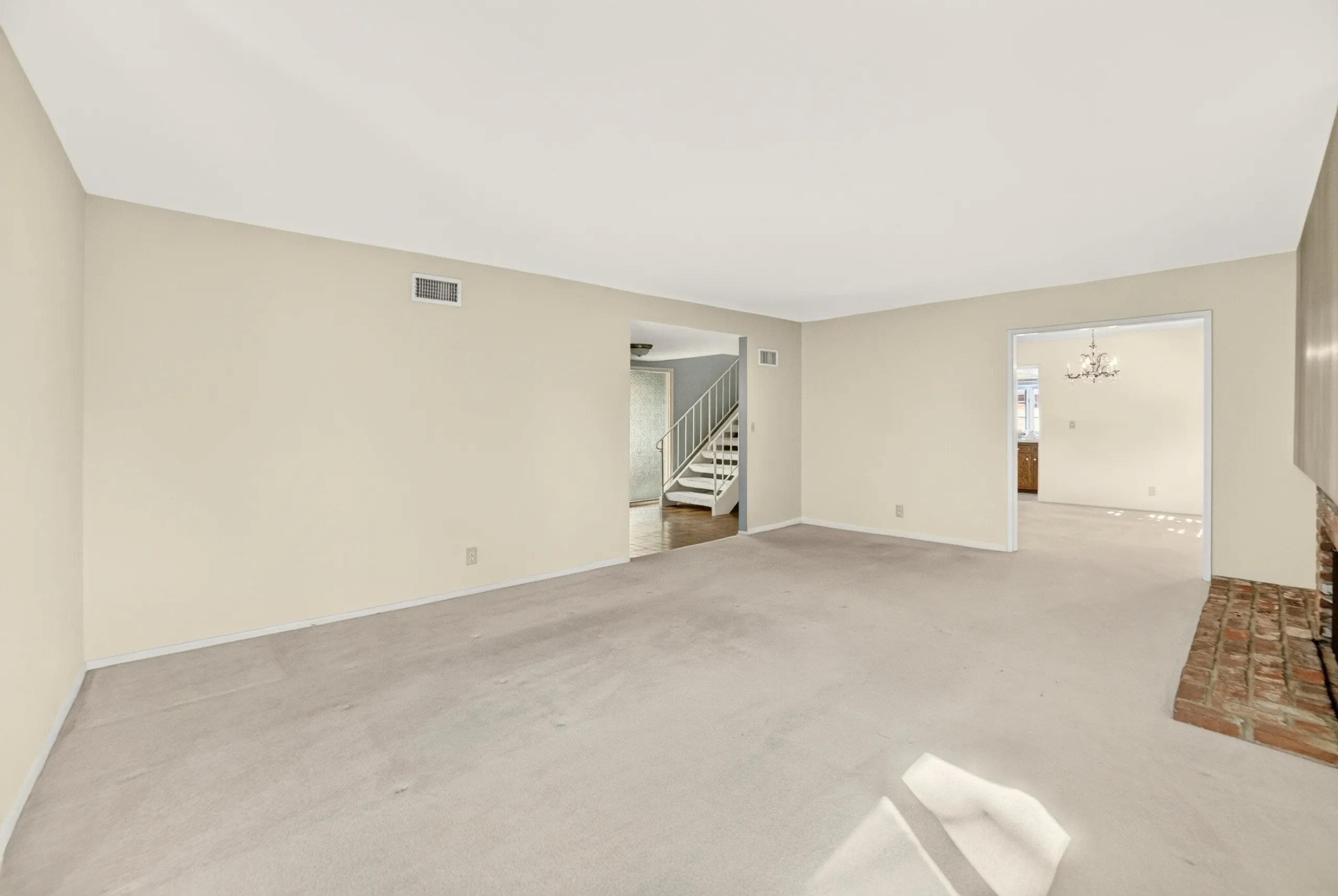 Residential listing — photo 33