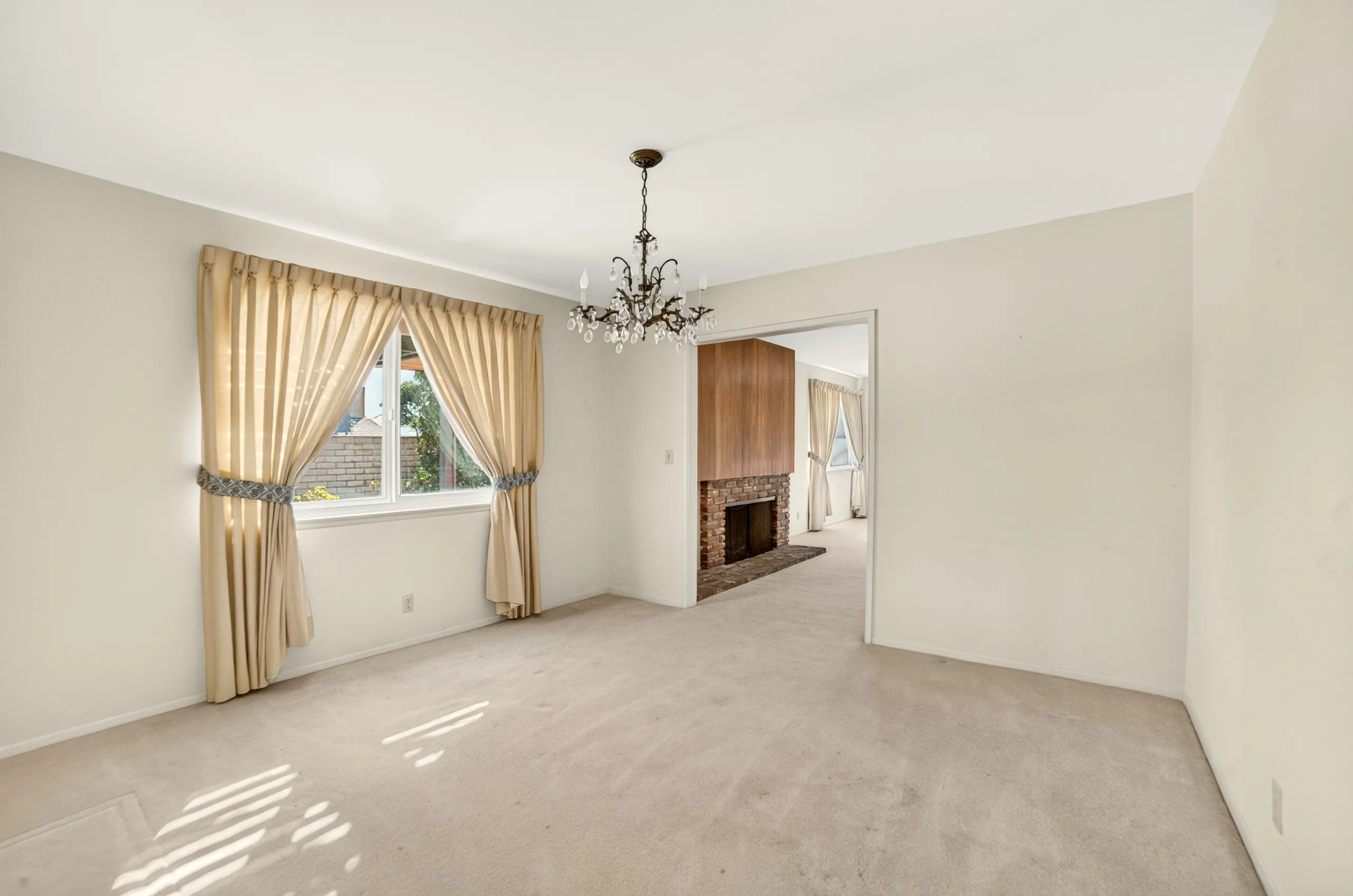 Residential listing — photo 12